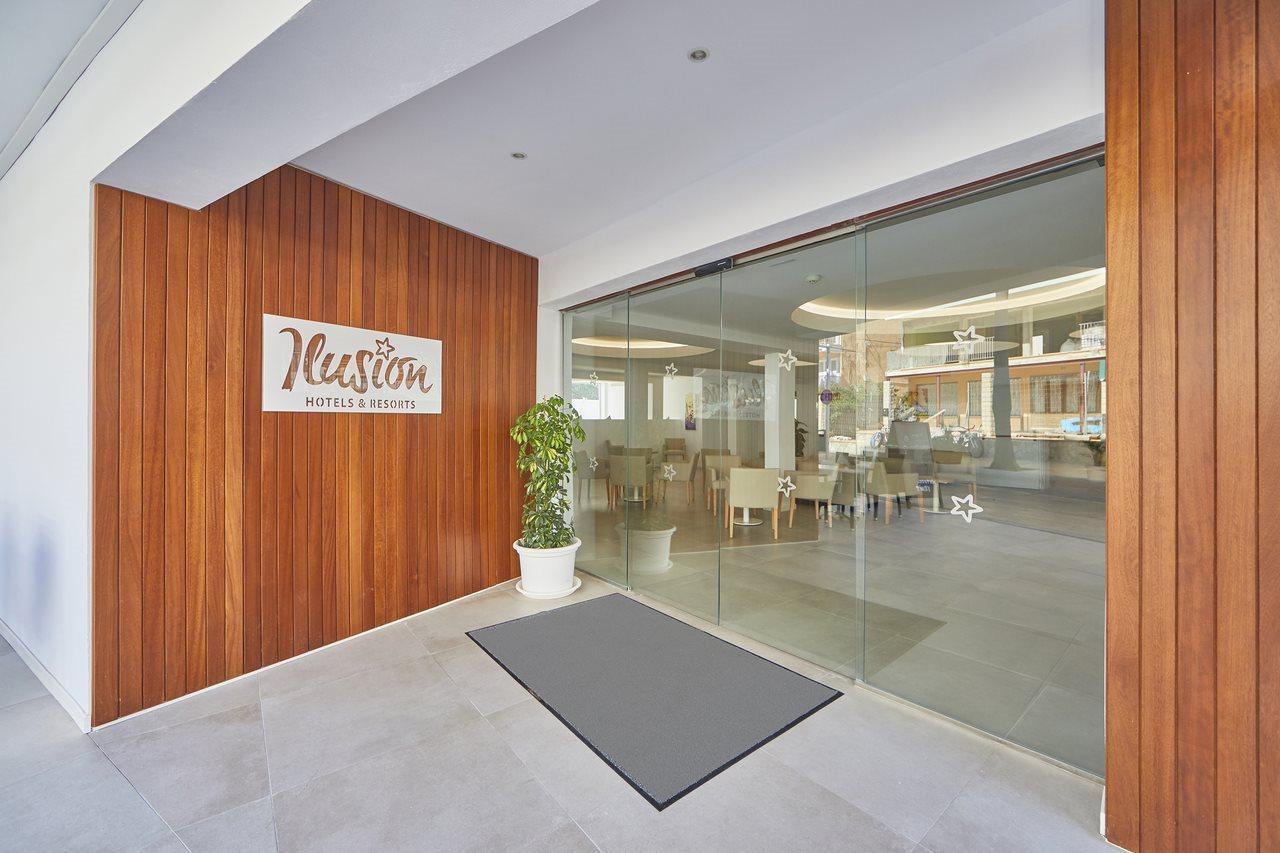 Hotel Ilusion Moreyo - Adults Only Cala Bona  Exterior photo