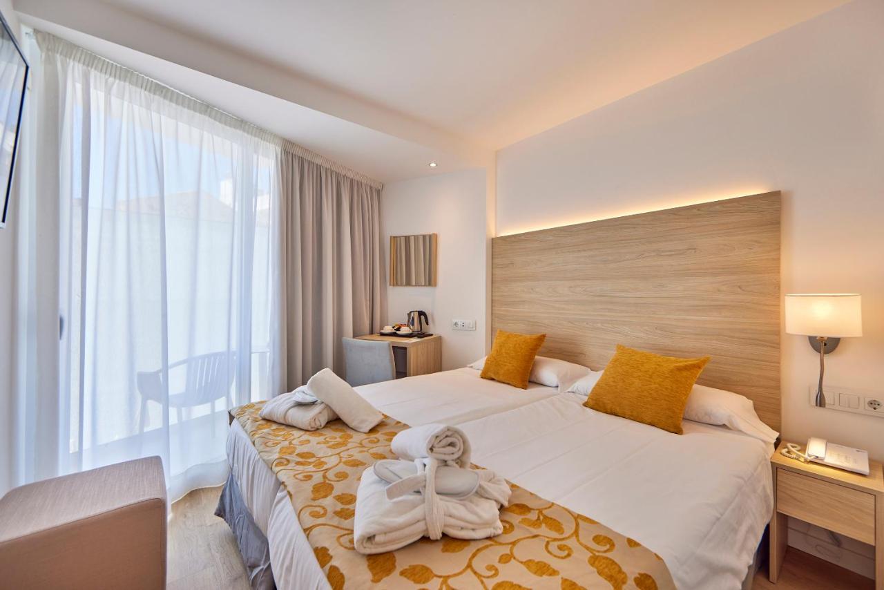 Hotel Ilusion Moreyo - Adults Only Cala Bona  Exterior photo
